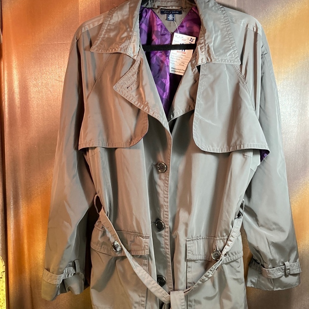 Tommy Hilfiger raincoat. Dark gray with purple lining 2X 52” chest b7